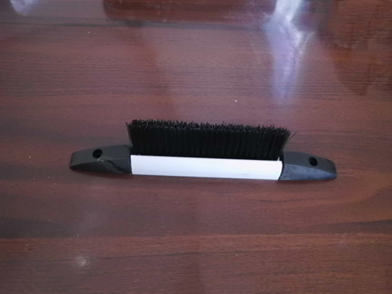 單排（pái）扶梯毛（máo）刷