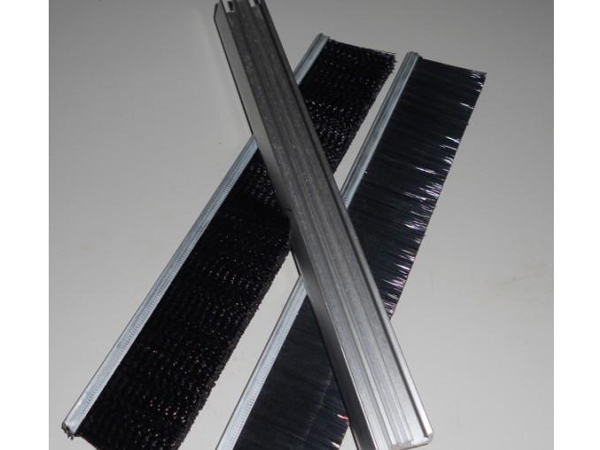 條刷/扶梯條刷（shuā）