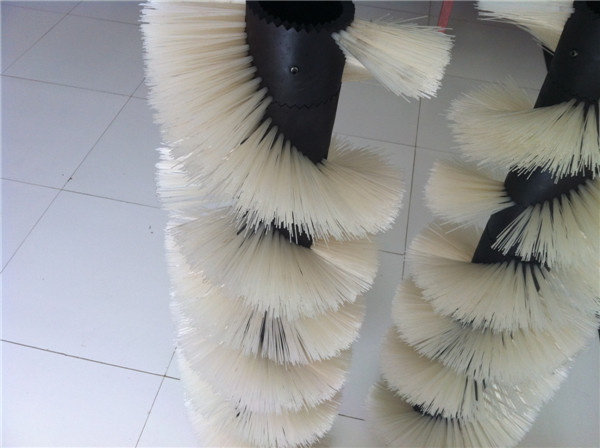 工（gōng）業植毛滾筒刷