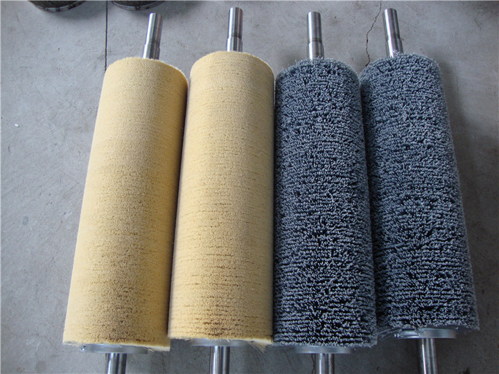 毛（máo）刷輥（gǔn）